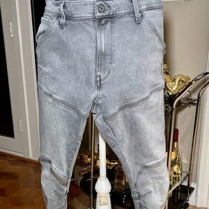 G-star 5620 3 D zip knee. NWOT